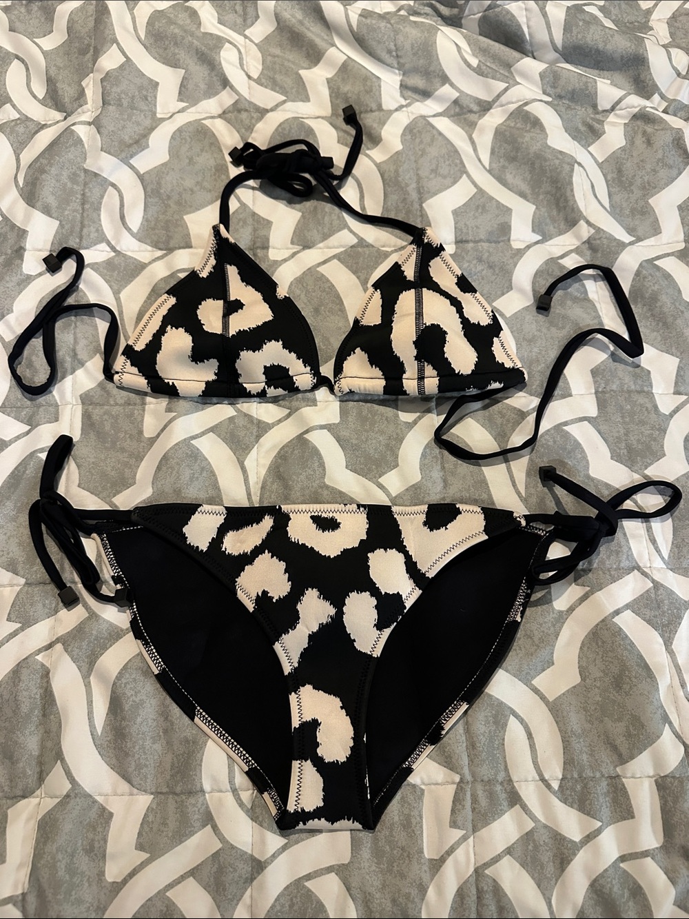 triangl swimwear Black and Cream Leopard Print Triangle Bikini